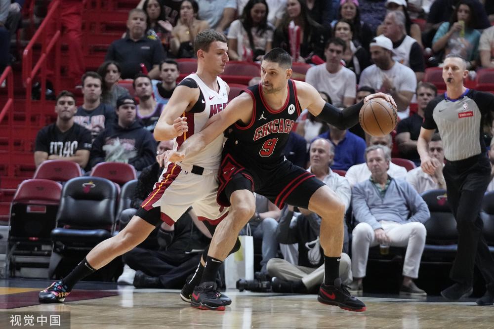 让我们拭目 让我们拭目